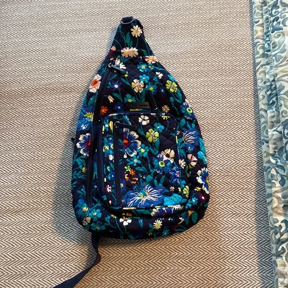 Vera Bradley | Bags | Vera Bradley Crossbody Sling  display picture 1